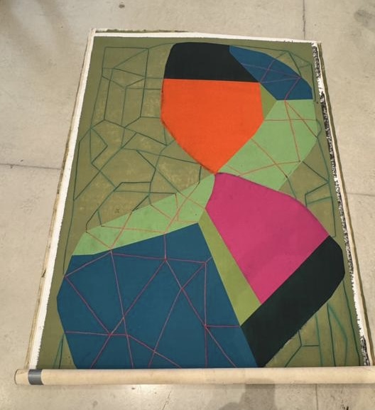 Barda verde con azul naranja rosa